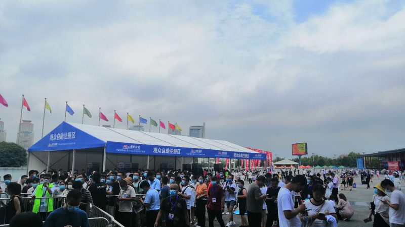 舞台灯光音响搭建，如何确保临场效果与安全？**
